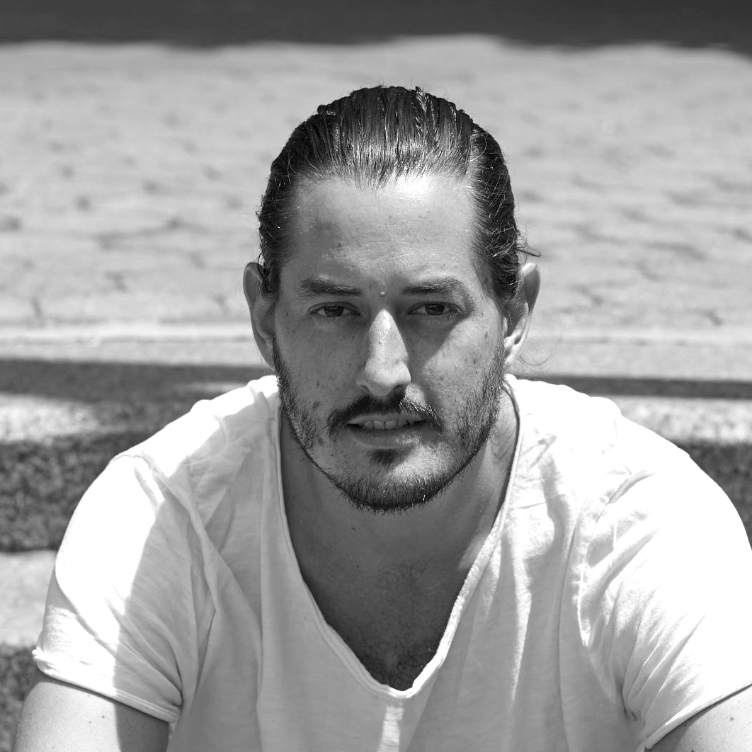 Image of Mateo an electronic music DJ